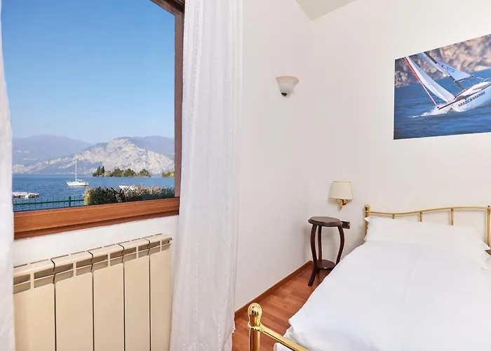 Beach Hotel Rosa