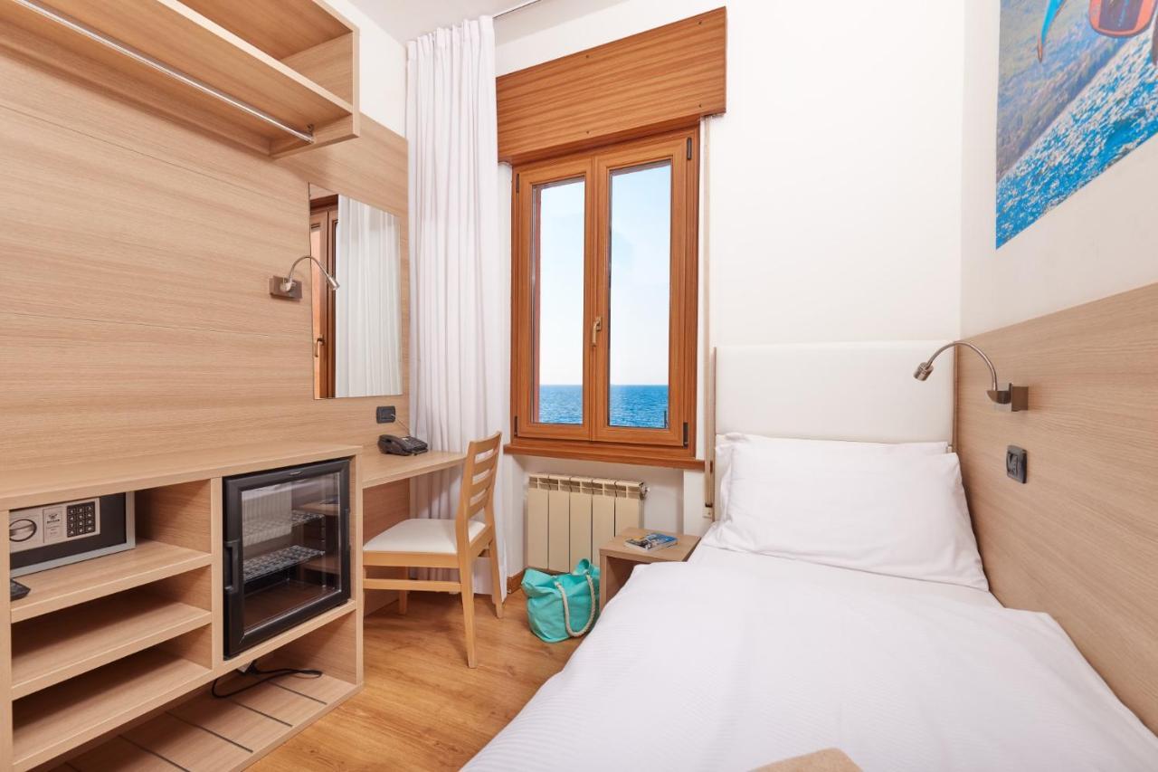 Hotel Rosa 3*