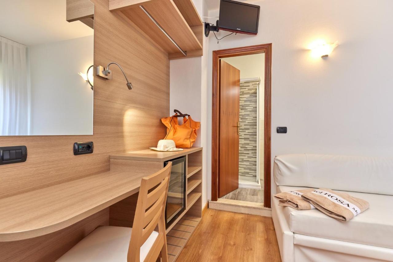 Rosa Hotel 3*